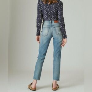 Lucky Brand High Rise Drew Mom Jean Size 33 (fits closer to 31)